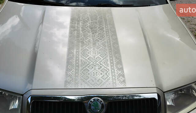 Бежевий Шкода Фабія, об'ємом двигуна 1.39 л та пробігом 234 тис. км за 3300 $, фото 3 на Automoto.ua