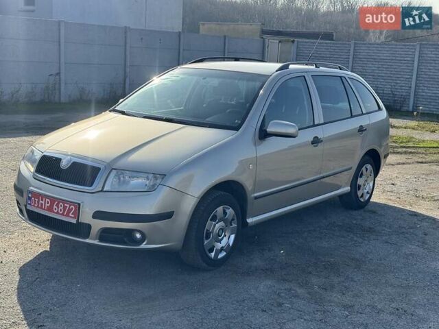 Бежевий Шкода Фабія, об'ємом двигуна 1.4 л та пробігом 211 тис. км за 4700 $, фото 6 на Automoto.ua