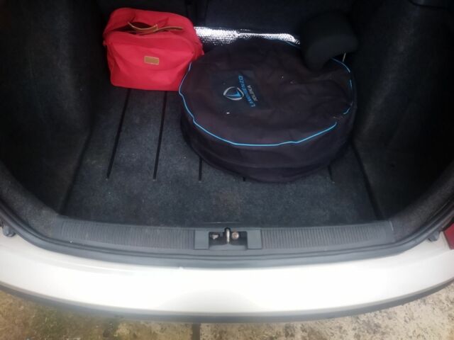 Бежевый Шкода Фабия, объемом двигателя 1.2 л и пробегом 225 тыс. км за 3500 $, фото 7 на Automoto.ua