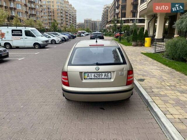 Бежевий Шкода Фабія, об'ємом двигуна 1.2 л та пробігом 237 тис. км за 4200 $, фото 4 на Automoto.ua