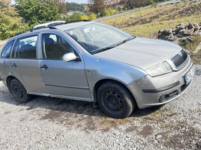 Бежевий Шкода Фабія, об'ємом двигуна 1.4 л та пробігом 350 тис. км за 1000 $, фото 2 на Automoto.ua