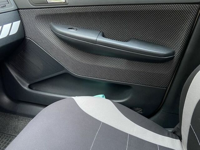 Шкода Фабия 2005 в Чернигове на Automoto.ua Бежевый Шкода Фабия, объемом двигателя 1.4 л и пробегом 245 тыс. км за 3900 $, фото 11 на Automoto.ua