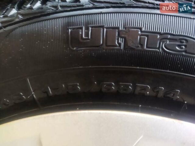 Бежевый Шкода Фабия, объемом двигателя 1.2 л и пробегом 225 тыс. км за 3500 $, фото 14 на Automoto.ua