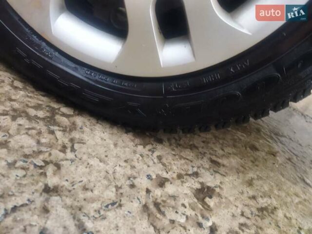 Бежевый Шкода Фабия, объемом двигателя 1.2 л и пробегом 225 тыс. км за 3500 $, фото 13 на Automoto.ua