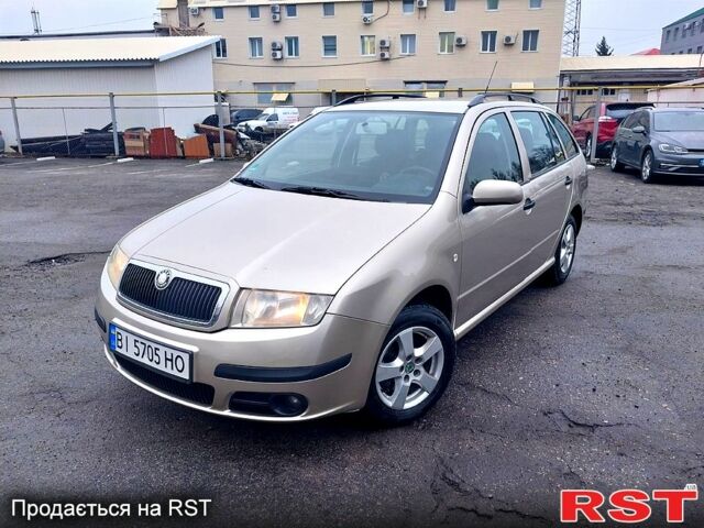 Бежевий Шкода Фабія, об'ємом двигуна 1.4 л та пробігом 215 тис. км за 4700 $, фото 2 на Automoto.ua