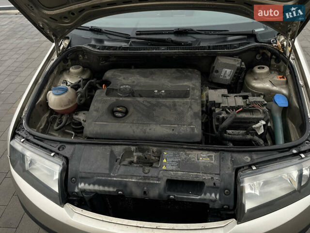 Бежевий Шкода Фабія, об'ємом двигуна 1.39 л та пробігом 248 тис. км за 4750 $, фото 25 на Automoto.ua