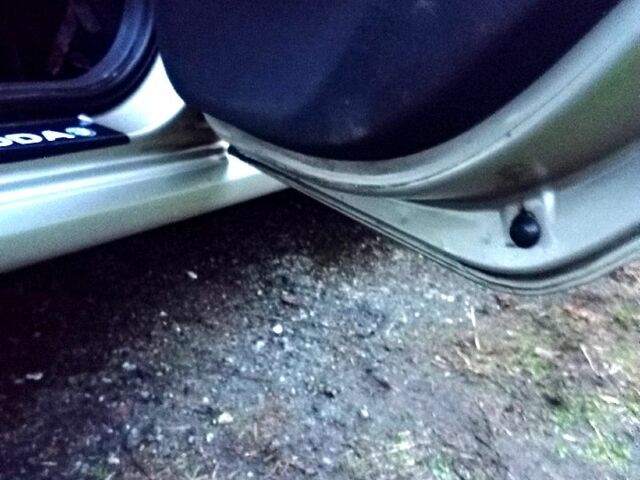 Бежевый Шкода Фабия, объемом двигателя 1.4 л и пробегом 208 тыс. км за 4250 $, фото 4 на Automoto.ua