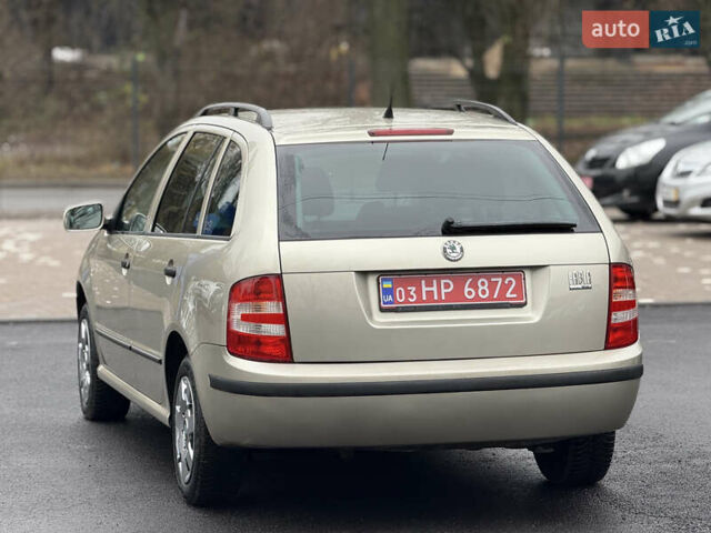 Бежевий Шкода Фабія, об'ємом двигуна 1.4 л та пробігом 211 тис. км за 4999 $, фото 1 на Automoto.ua