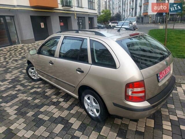 Бежевый Шкода Фабия, объемом двигателя 1.4 л и пробегом 163 тыс. км за 5499 $, фото 4 на Automoto.ua