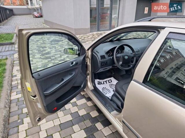Бежевый Шкода Фабия, объемом двигателя 1.4 л и пробегом 163 тыс. км за 5499 $, фото 30 на Automoto.ua