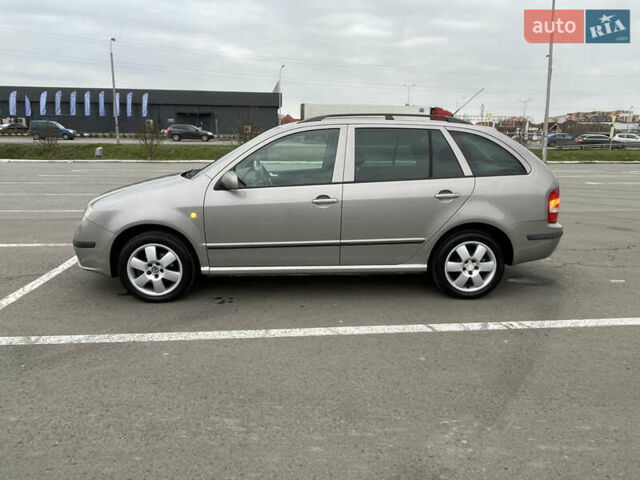 Бежевый Шкода Фабия, объемом двигателя 1.39 л и пробегом 254 тыс. км за 4400 $, фото 6 на Automoto.ua
