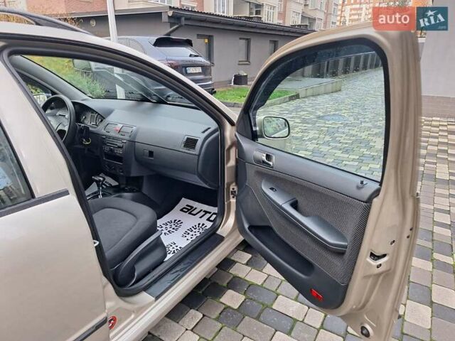 Бежевый Шкода Фабия, объемом двигателя 1.4 л и пробегом 163 тыс. км за 5499 $, фото 38 на Automoto.ua