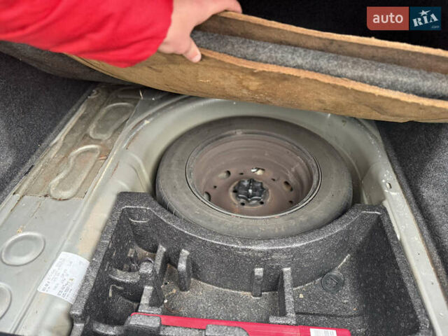 Бежевый Шкода Фабия, объемом двигателя 1.2 л и пробегом 183 тыс. км за 3850 $, фото 29 на Automoto.ua