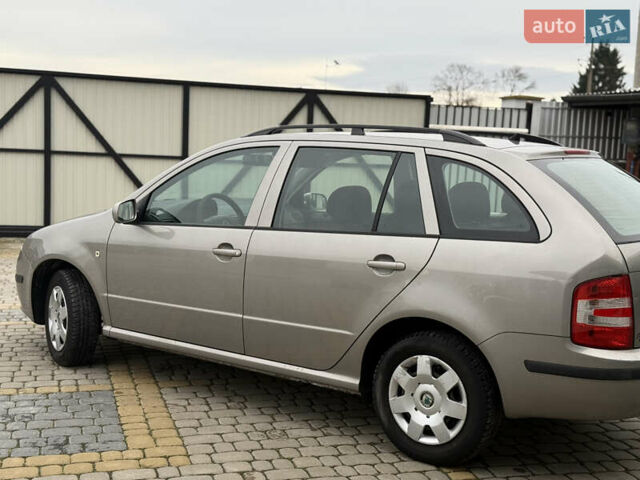 Бежевый Шкода Фабия, объемом двигателя 1.2 л и пробегом 183 тыс. км за 3850 $, фото 7 на Automoto.ua