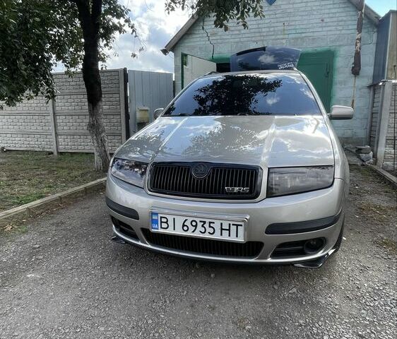 Бежевий Шкода Фабія, об'ємом двигуна 1.4 л та пробігом 164 тис. км за 5200 $, фото 3 на Automoto.ua
