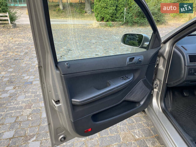 Бежевий Шкода Фабія, об'ємом двигуна 1.4 л та пробігом 218 тис. км за 5199 $, фото 16 на Automoto.ua