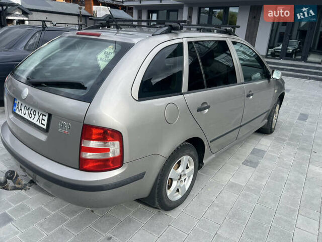 Бежевый Шкода Фабия, объемом двигателя 1.39 л и пробегом 252 тыс. км за 4200 $, фото 13 на Automoto.ua