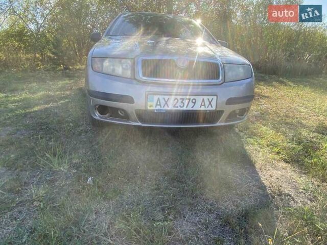 Бежевий Шкода Фабія, об'ємом двигуна 1.2 л та пробігом 205 тис. км за 3700 $, фото 17 на Automoto.ua