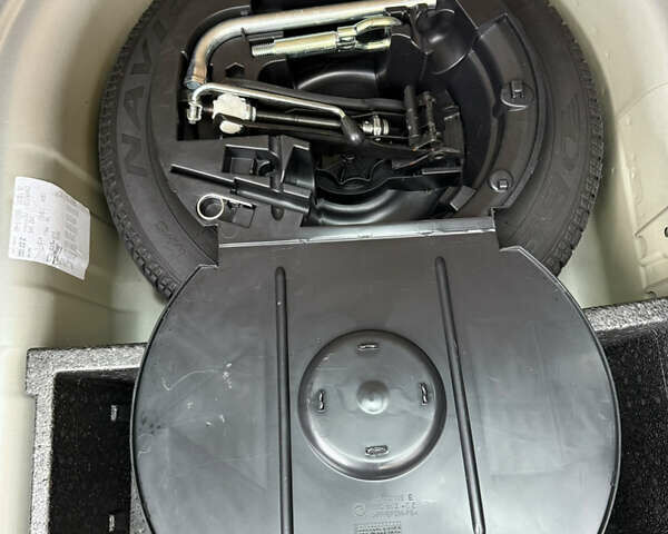 Бежевый Шкода Фабия, объемом двигателя 1.6 л и пробегом 190 тыс. км за 5850 $, фото 14 на Automoto.ua