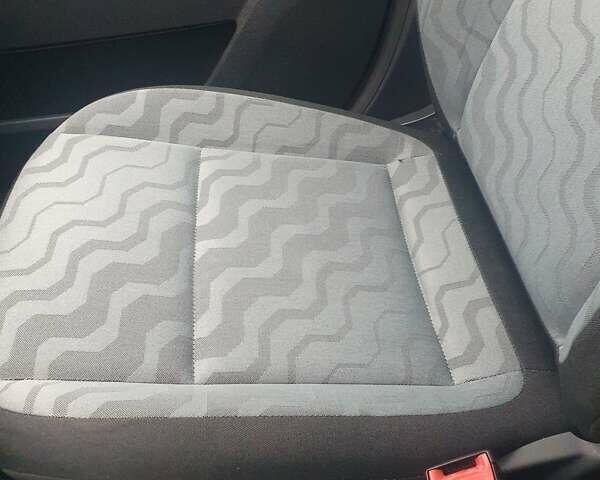 Бежевый Шкода Фабия, объемом двигателя 1.4 л и пробегом 190 тыс. км за 5750 $, фото 54 на Automoto.ua