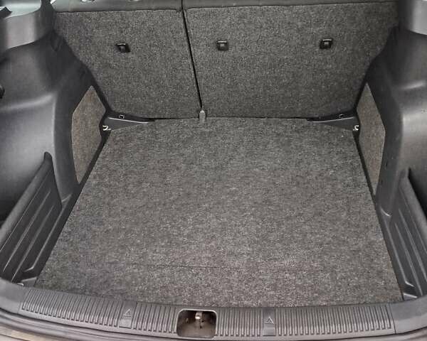 Бежевий Шкода Фабія, об'ємом двигуна 1.6 л та пробігом 225 тис. км за 5400 $, фото 14 на Automoto.ua