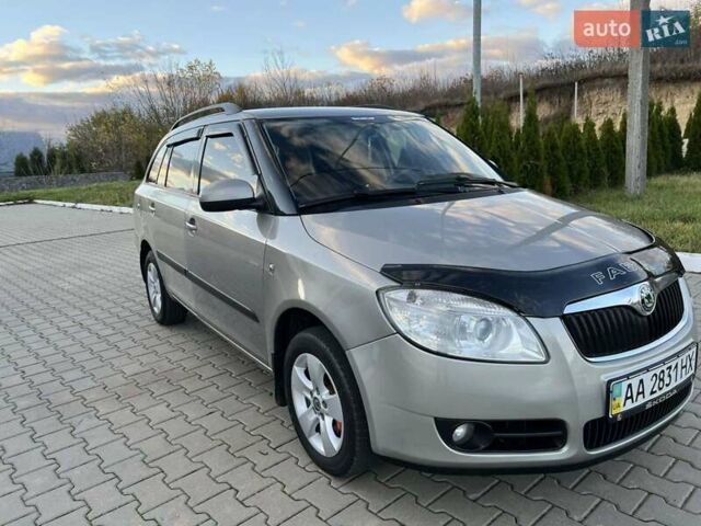 Шкода Фабия 2008 в Калиновке на Automoto.ua Бежевый Шкода Фабия, объемом двигателя 1.39 л и пробегом 300 тыс. км за 4499 $, фото 8 на Automoto.ua