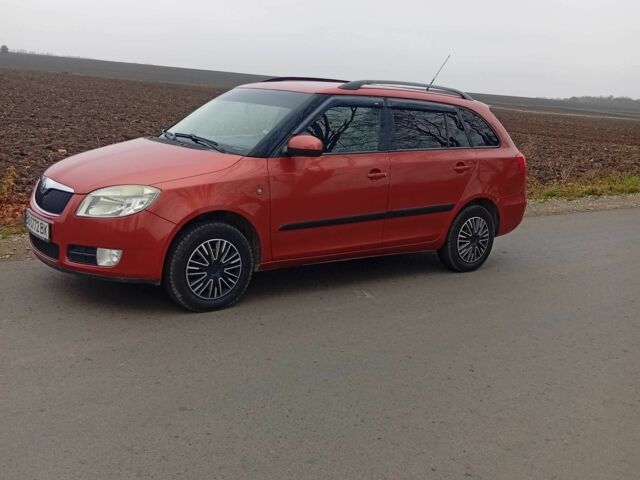 Бежевый Шкода Фабия, объемом двигателя 1.4 л и пробегом 340 тыс. км за 4350 $, фото 6 на Automoto.ua