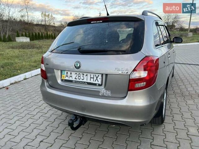 Шкода Фабия 2008 в Калиновке на Automoto.ua Бежевый Шкода Фабия, объемом двигателя 1.39 л и пробегом 300 тыс. км за 4499 $, фото 7 на Automoto.ua