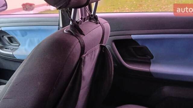 Бежевий Шкода Фабія, об'ємом двигуна 1.2 л та пробігом 195 тис. км за 4300 $, фото 7 на Automoto.ua