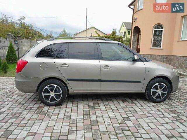 Бежевий Шкода Фабія, об'ємом двигуна 1.2 л та пробігом 314 тис. км за 4000 $, фото 5 на Automoto.ua