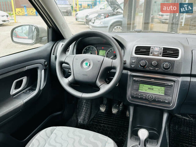 Бежевий Шкода Фабія, об'ємом двигуна 1.4 л та пробігом 196 тис. км за 5600 $, фото 19 на Automoto.ua