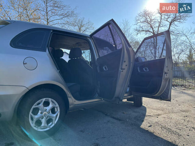 Бежевый Шкода Фабия, объемом двигателя 1.2 л и пробегом 170 тыс. км за 5500 $, фото 12 на Automoto.ua