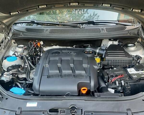 Бежевий Шкода Фабія, об'ємом двигуна 0 л та пробігом 270 тис. км за 5500 $, фото 7 на Automoto.ua