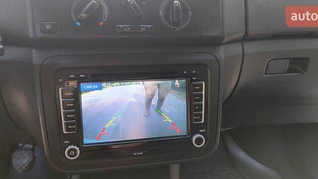 Бежевый Шкода Фабия, объемом двигателя 1.39 л и пробегом 259 тыс. км за 4800 $, фото 3 на Automoto.ua