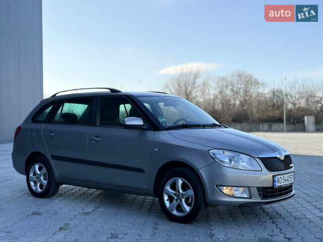 Бежевий Шкода Фабія, об'ємом двигуна 1.2 л та пробігом 302 тис. км за 5499 $, фото 9 на Automoto.ua