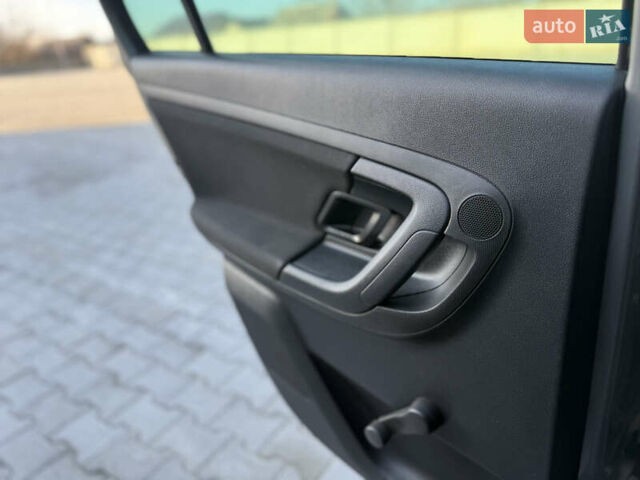 Бежевий Шкода Фабія, об'ємом двигуна 1.2 л та пробігом 302 тис. км за 5499 $, фото 26 на Automoto.ua