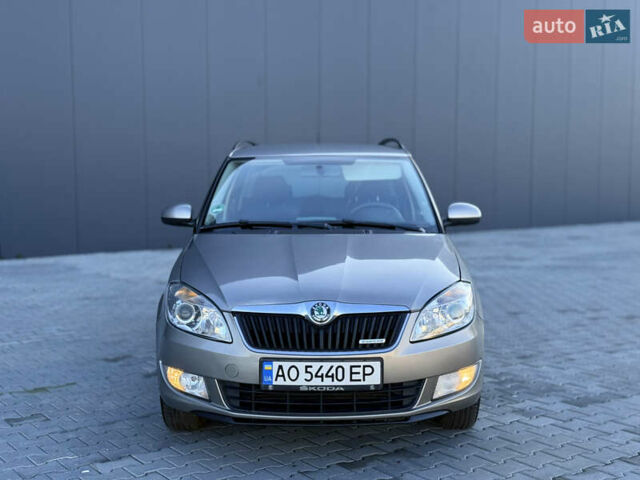 Бежевий Шкода Фабія, об'ємом двигуна 1.2 л та пробігом 302 тис. км за 5499 $, фото 1 на Automoto.ua