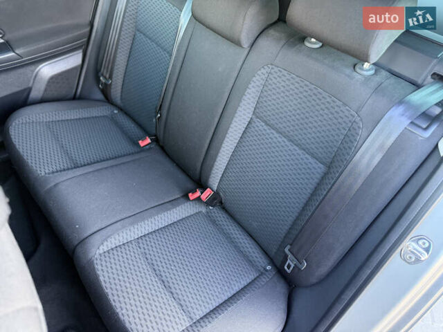 Бежевий Шкода Фабія, об'ємом двигуна 1.2 л та пробігом 302 тис. км за 5499 $, фото 18 на Automoto.ua