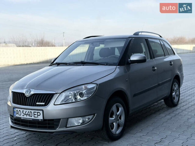 Бежевий Шкода Фабія, об'ємом двигуна 1.2 л та пробігом 302 тис. км за 5499 $, фото 6 на Automoto.ua