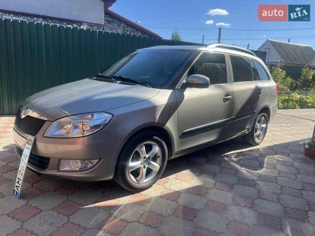 Бежевий Шкода Фабія, об'ємом двигуна 1.2 л та пробігом 253 тис. км за 5900 $, фото 26 на Automoto.ua