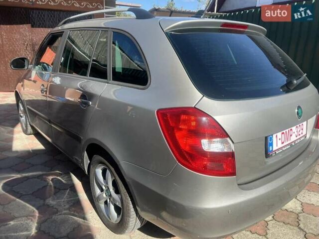 Бежевий Шкода Фабія, об'ємом двигуна 1.2 л та пробігом 253 тис. км за 5900 $, фото 31 на Automoto.ua