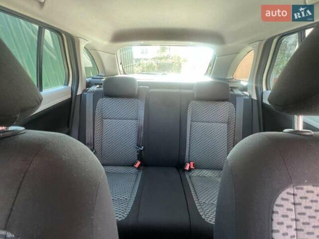 Бежевий Шкода Фабія, об'ємом двигуна 1.2 л та пробігом 253 тис. км за 5900 $, фото 42 на Automoto.ua