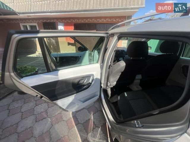 Бежевий Шкода Фабія, об'ємом двигуна 1.2 л та пробігом 253 тис. км за 5900 $, фото 41 на Automoto.ua