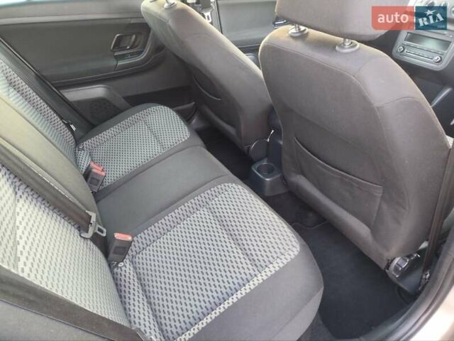 Бежевый Шкода Фабия, объемом двигателя 1.2 л и пробегом 218 тыс. км за 8400 $, фото 9 на Automoto.ua