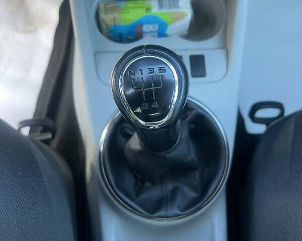 Бежевий Шкода Фабія, об'ємом двигуна 1.2 л та пробігом 253 тис. км за 5900 $, фото 16 на Automoto.ua