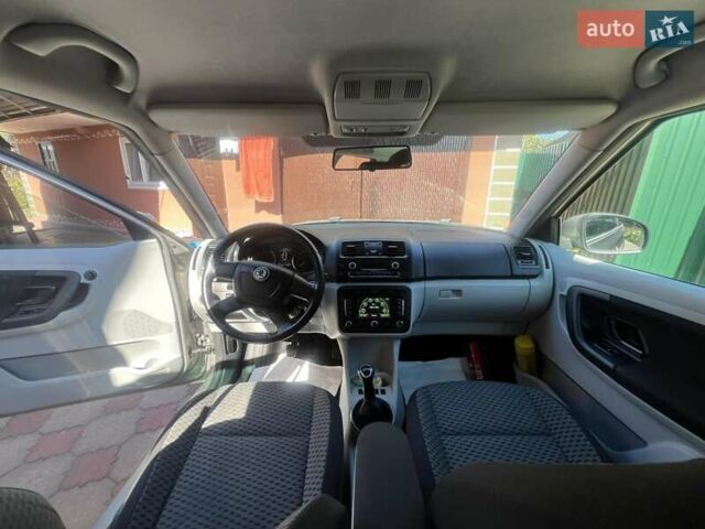 Бежевий Шкода Фабія, об'ємом двигуна 1.2 л та пробігом 253 тис. км за 5900 $, фото 43 на Automoto.ua