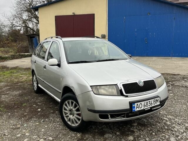 Бежевый Шкода Фабия, объемом двигателя 1.4 л и пробегом 500 тыс. км за 2500 $, фото 1 на Automoto.ua
