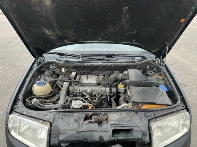 Чорний Шкода Фабія, об'ємом двигуна 1.9 л та пробігом 346 тис. км за 1700 $, фото 6 на Automoto.ua