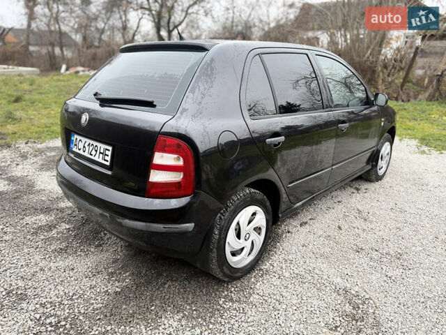 Чорний Шкода Фабія, об'ємом двигуна 1.39 л та пробігом 201 тис. км за 3750 $, фото 9 на Automoto.ua