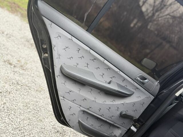 Черный Шкода Фабия, объемом двигателя 1.4 л и пробегом 201 тыс. км за 4100 $, фото 20 на Automoto.ua